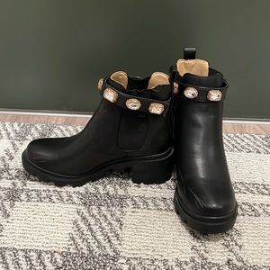 Steve Madden Amulet Rhinestone Chelsea Booties size 8.5